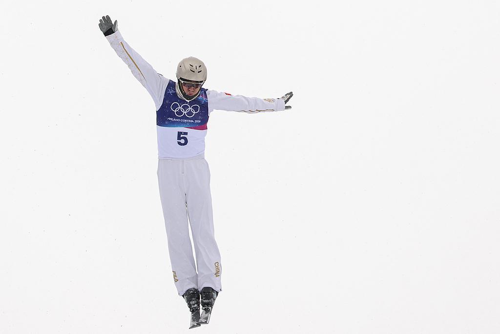 乐鱼leyu赛事官方-第四金！王心迪斩获自由式滑雪男子空中技巧金牌