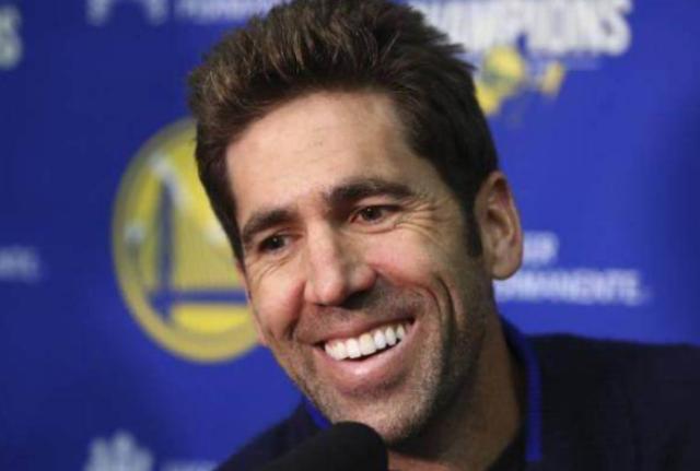 乐鱼leyu品牌-只刮风不下雨！无交易达成 勇士双乐透要怎么用？